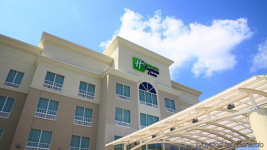 Holiday Inn Express And Suites Bossier City Louisiana Downs, An Ihg Hotel Exterior photo